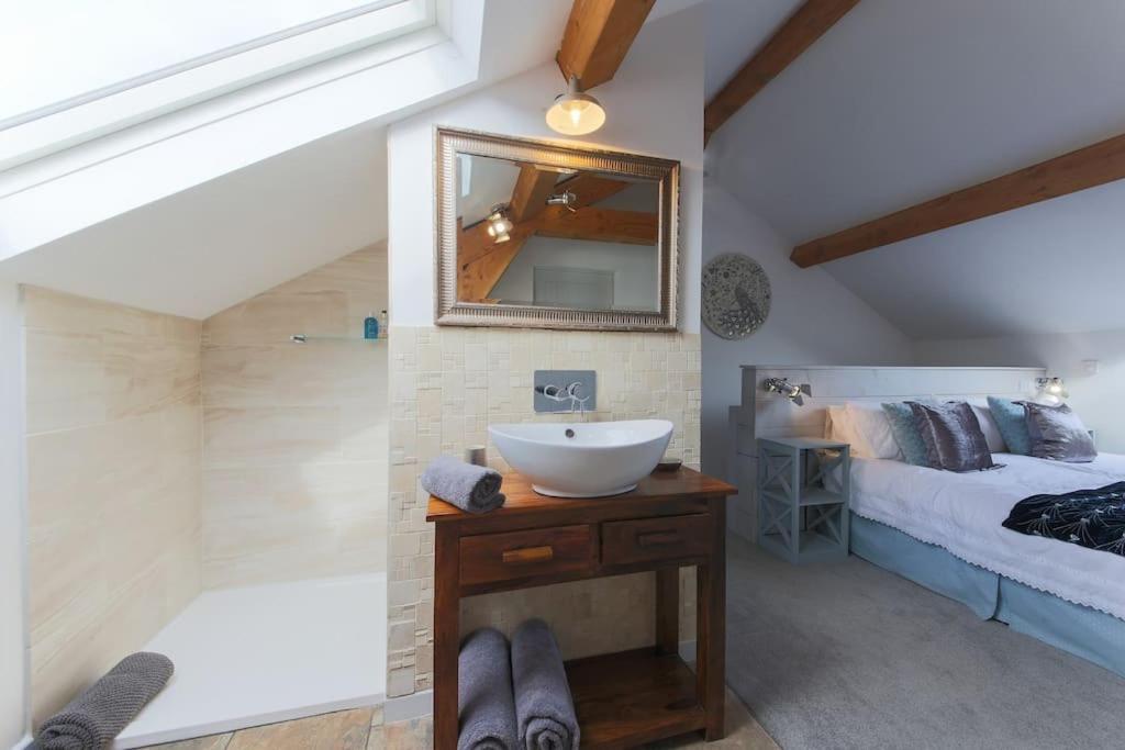 Little Bream - Pretty Cosy Cottage, Sea Views, Walk To The Beach Mawnan Smith Extérieur photo