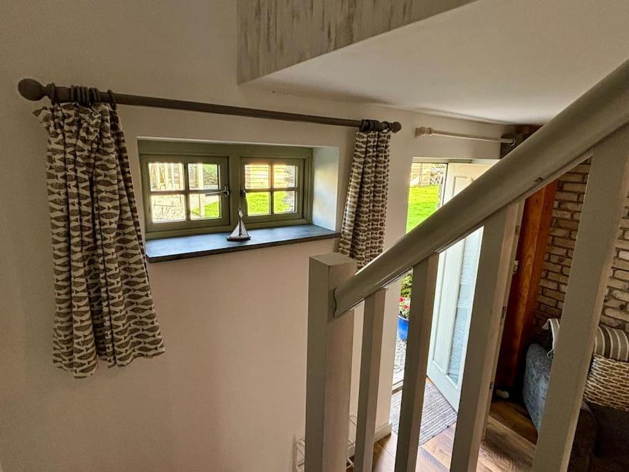 Little Bream - Pretty Cosy Cottage, Sea Views, Walk To The Beach Mawnan Smith Extérieur photo